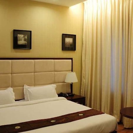 Lotus Park Hotel Bangalore Luaran gambar
