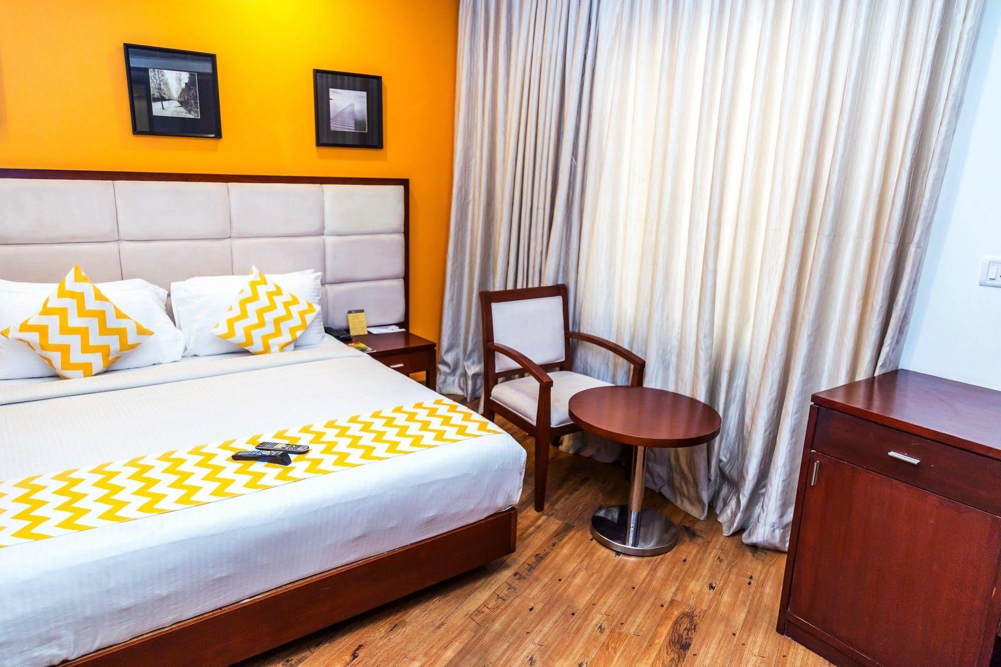 Lotus Park Hotel Bangalore Luaran gambar